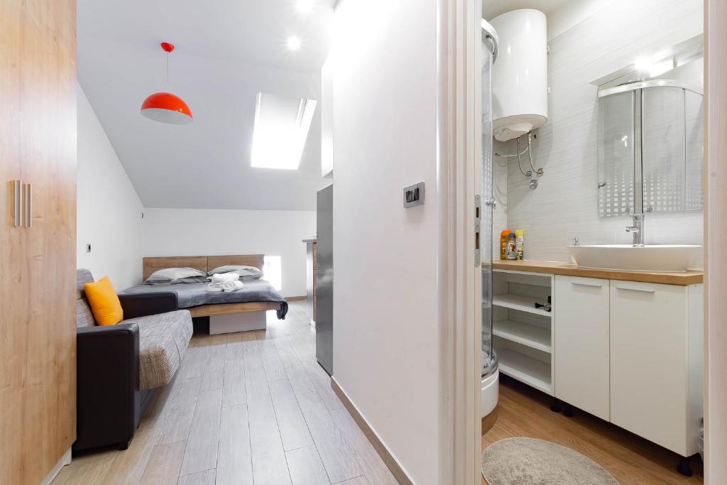 Kuchyňa alebo kuchynka v ubytovaní Apartments Pomerio Rijeka East