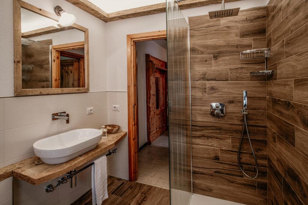 Łazienka w obiekcie Pradella Apartments