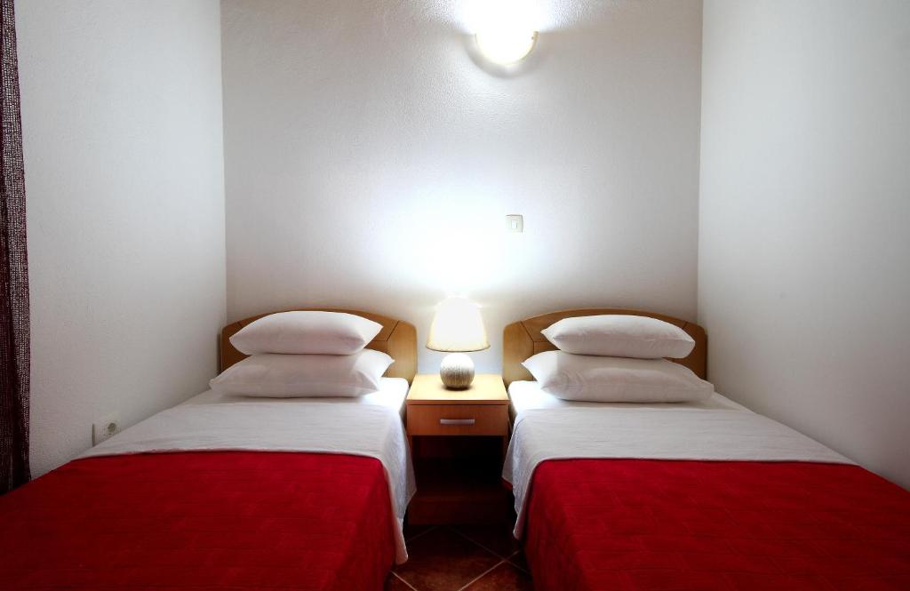 Harmonia Bungalows & Pool - 6