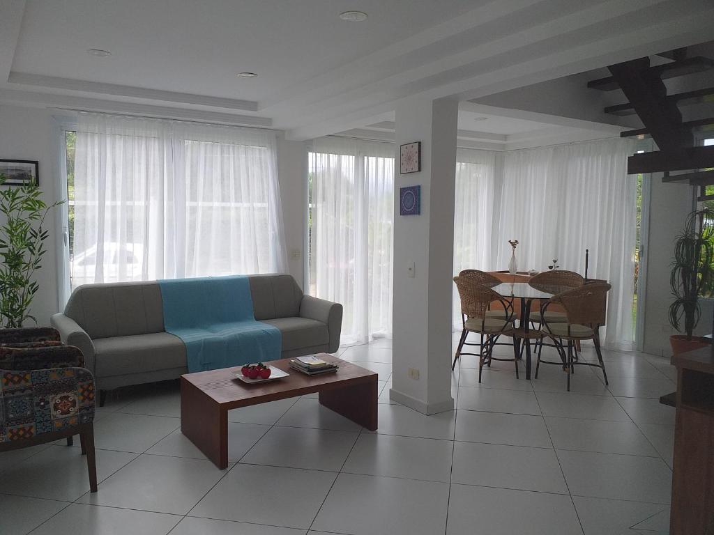  Ubatuba Condominio II Frente Mar