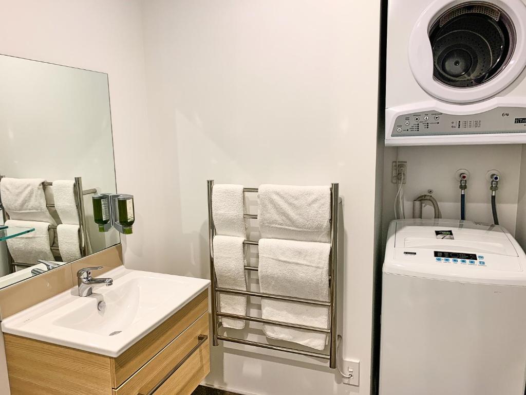 Foto Aucklandis asuva majutusasutuse Ramada Suites by Wyndham Albany galeriist