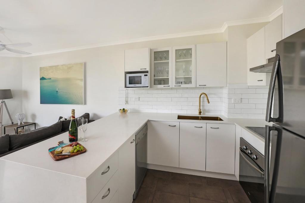 Kuchyň nebo kuchyňský kout v ubytování Dockside Apartments Mooloolaba