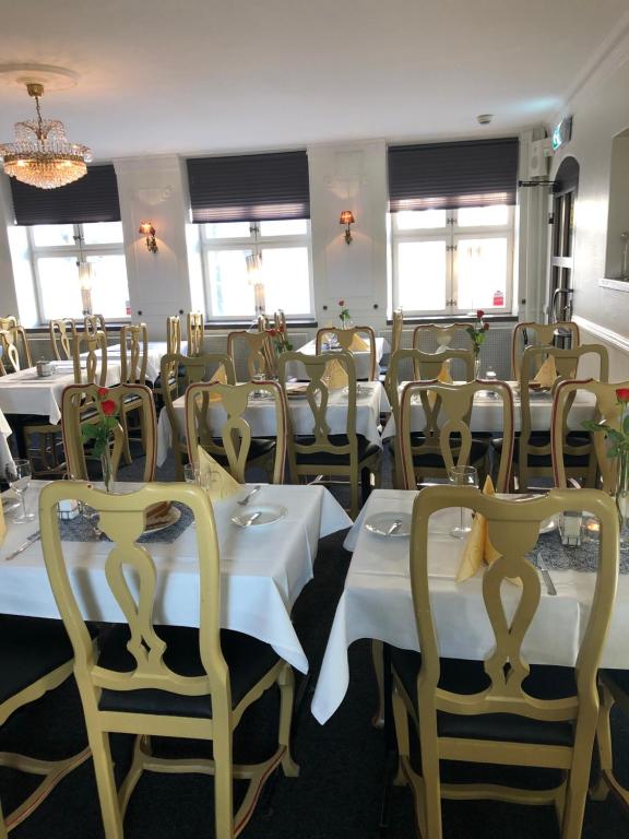Restaurace v ubytování Värdshuset Hwitan