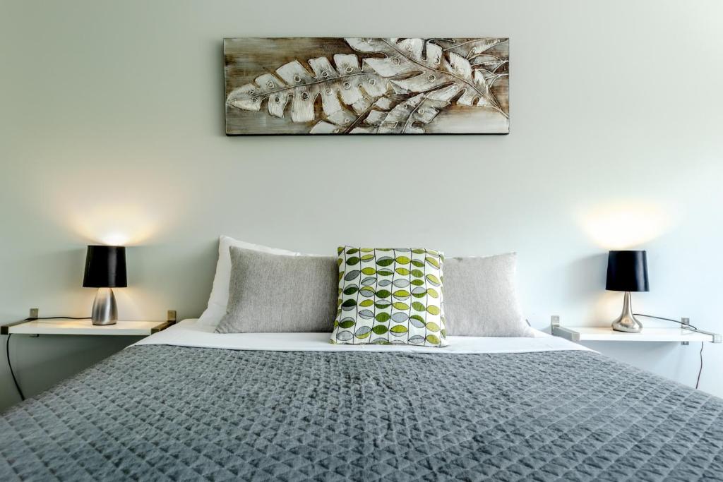 Birches Serviced Apartments - Deluxe Apartment