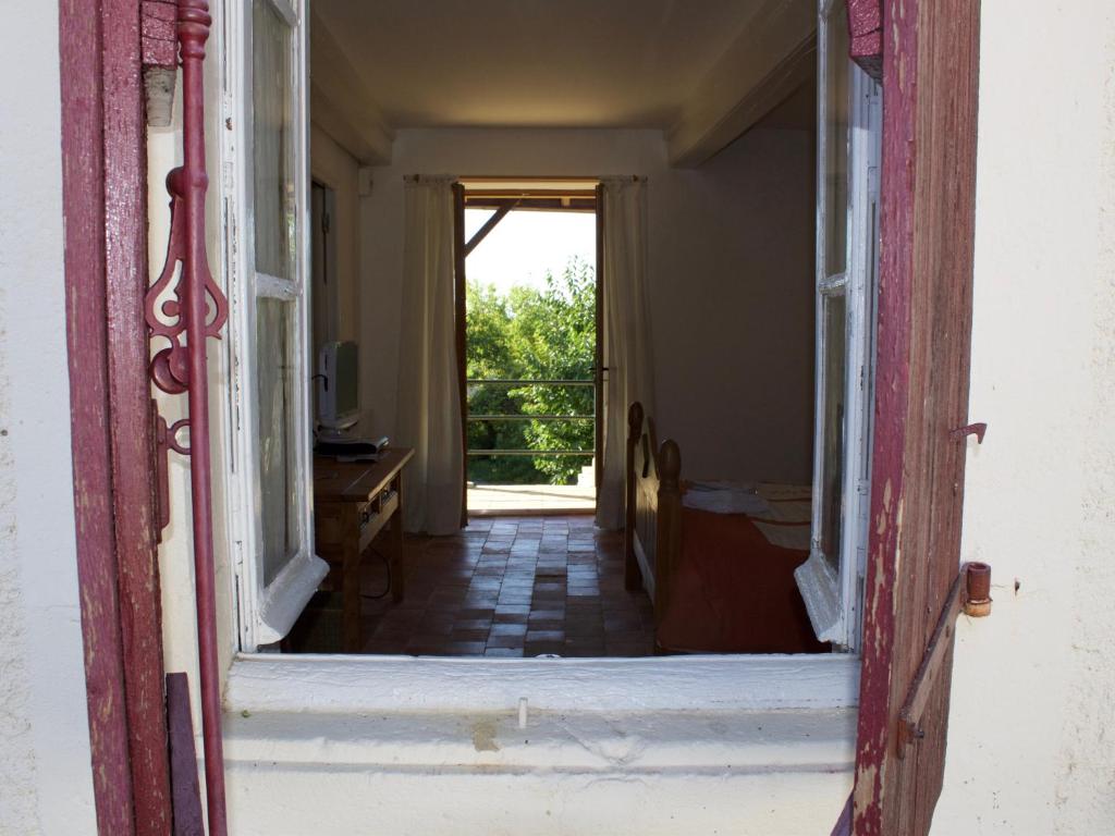 Fotografie z fotogalerie ubytování Ancienne Ecole v destinaci Cazaux-Villecomtal