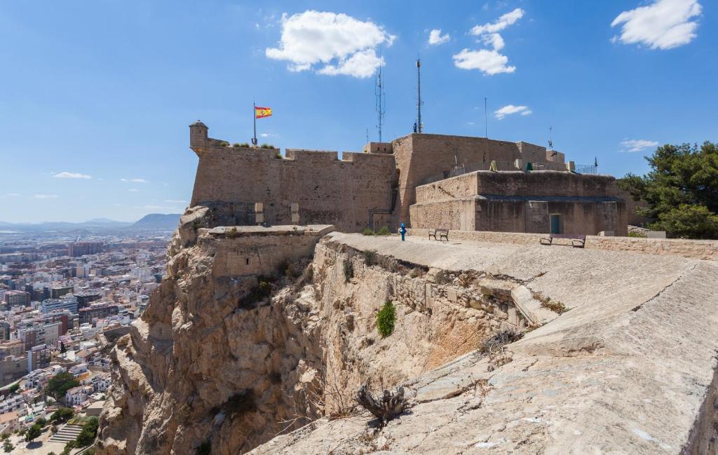 Estudio Playa del Postiguet, Alicante – Updated 2023 Prices