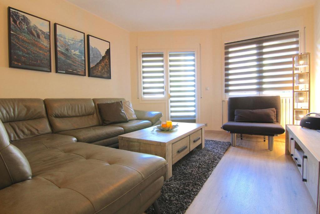 Danny and Linda Flat - отзывы и видео