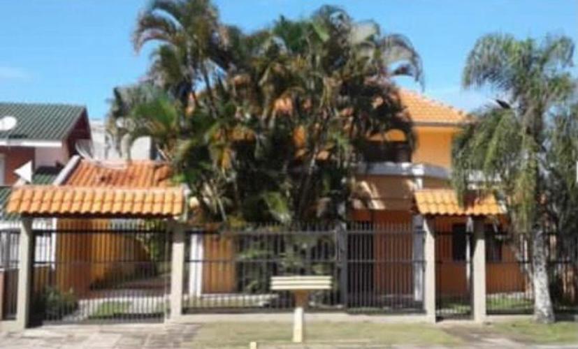  Linda e espaçosa casa de Guaratuba a 2 quadras da praia central