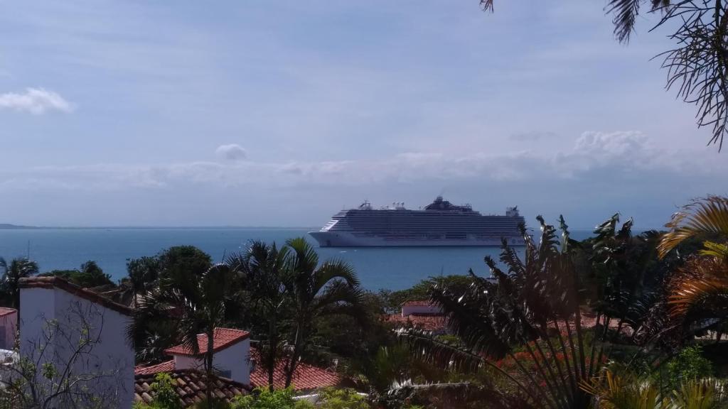  Espetacular Casa em João Fernandes e Vista Mar