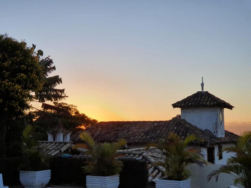  Espetacular Casa em João Fernandes e Vista Mar