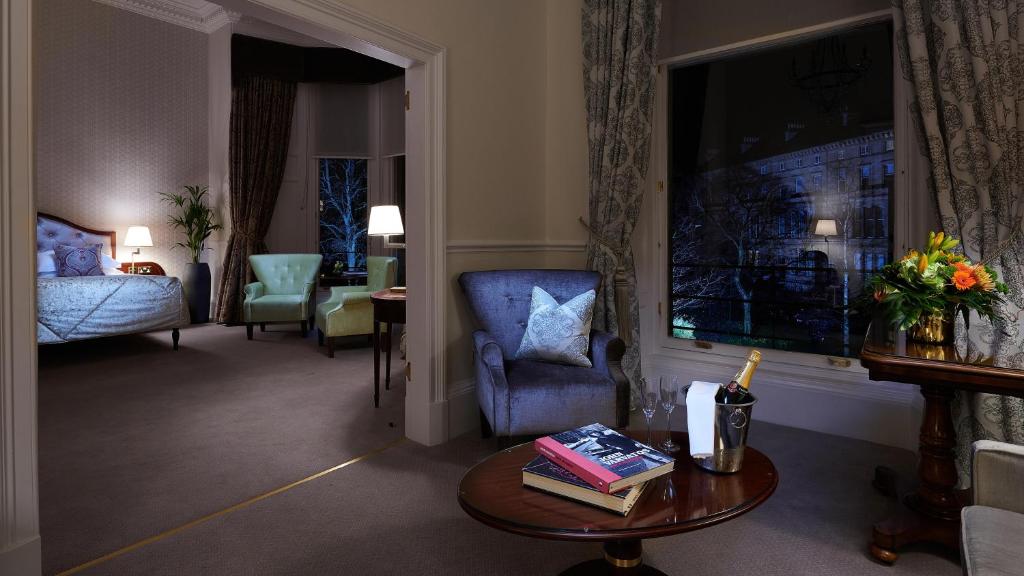 The Bonham - Resim 21