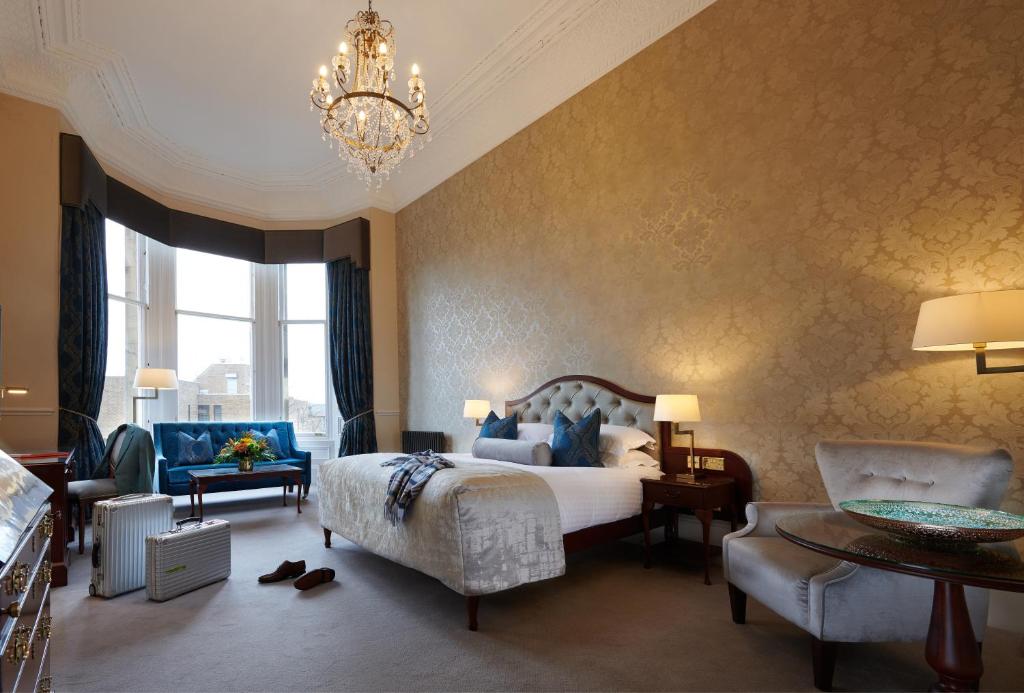 The Bonham - Resim 19