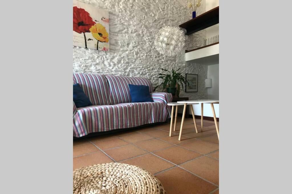 Posedenie v ubytovaní ROQUES - Casa en primera línea de mar en CADAQUÉS