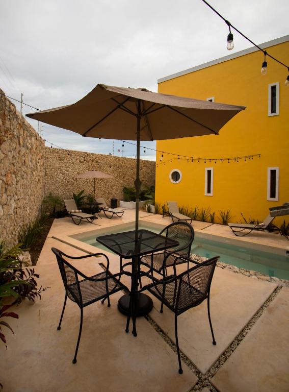 La alberca dentro o cerca de Hotel Boutique SAYAB