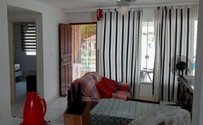  Casa em condomínio Peró