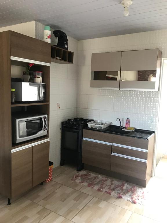  Linda casa na guarda do embau 100 metros da praia