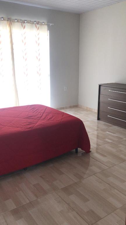  Linda casa na guarda do embau 100 metros da praia