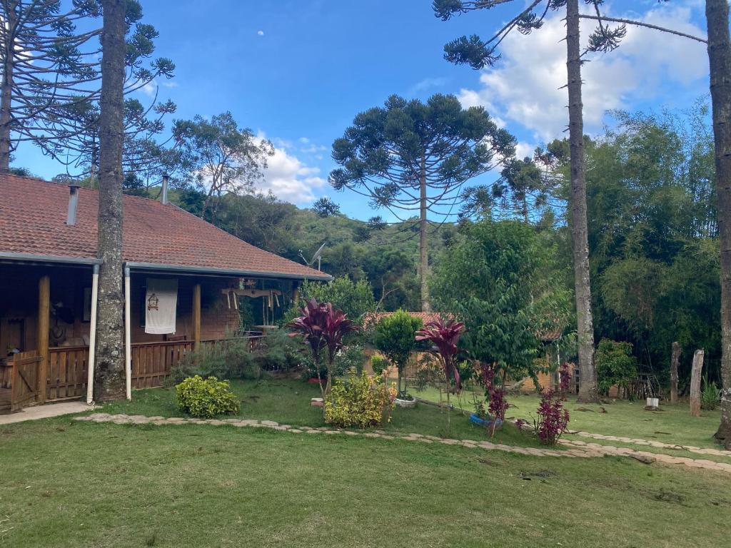  Casa na roça do Isaías