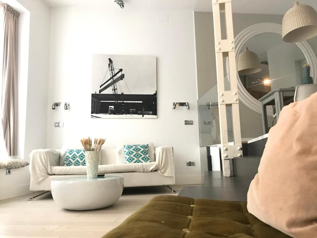 madrid central gran via Suites - Resim 12