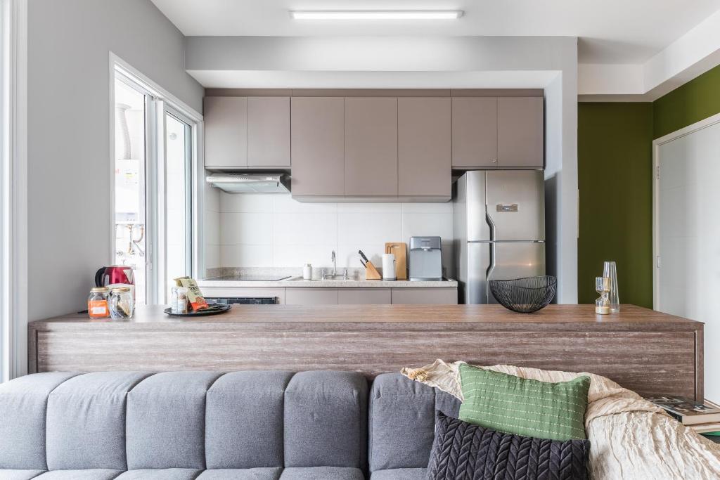  Apartamento completo com vaga - Vila Olímpia
