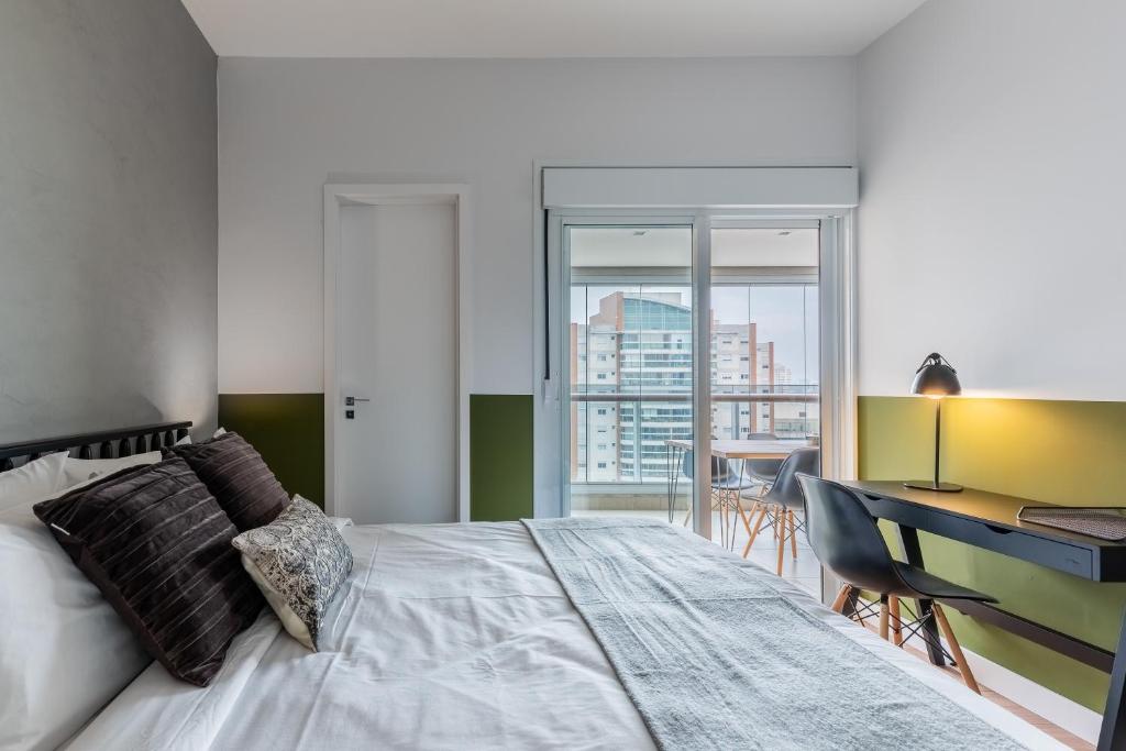 Apartamento completo com vaga - Vila Olímpia