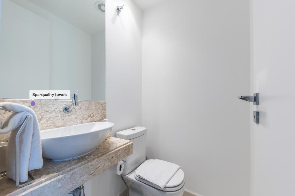  Apartamento completo com vaga - Vila Olímpia