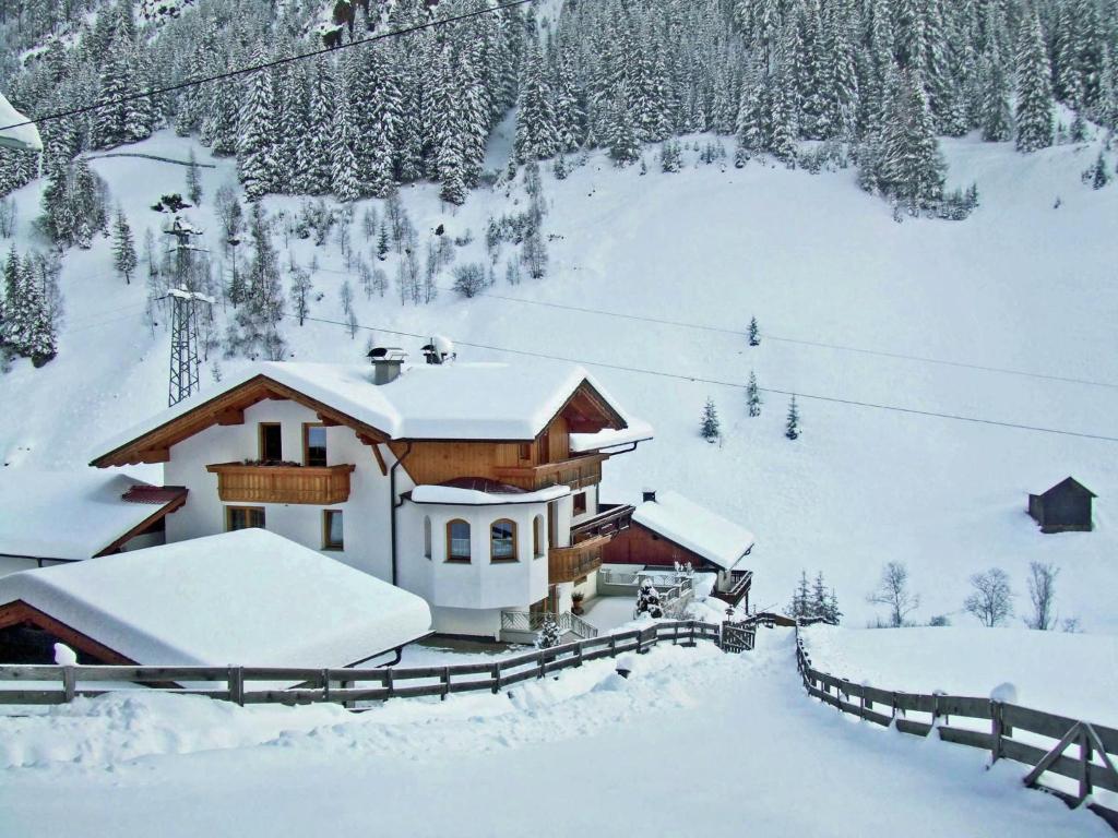 Apartment Außervillgraten near Ski Bus v zimě