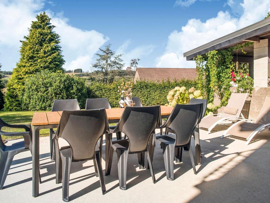 Fotografie z fotogalerie ubytování Holiday Home in Ardennes with Terrace v destinaci Lierneux