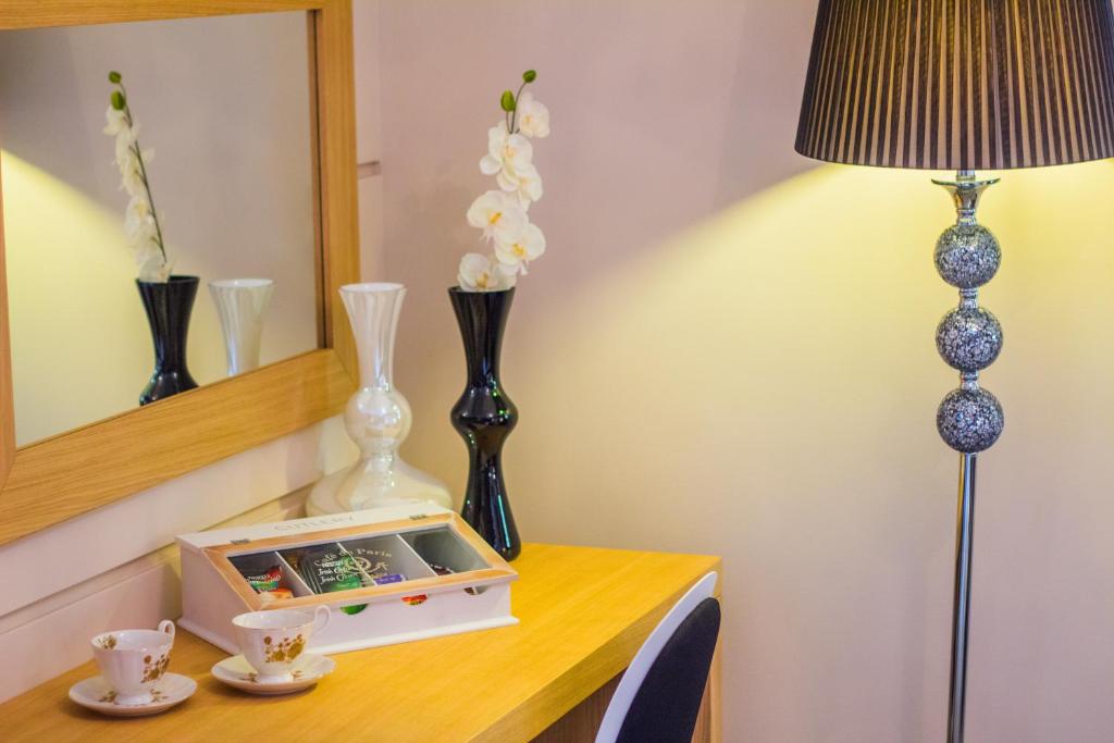 Peninsula Luxury Rooms - 11