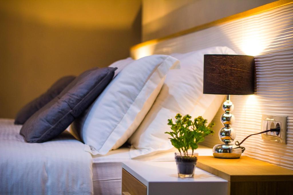 Peninsula Luxury Rooms - 12