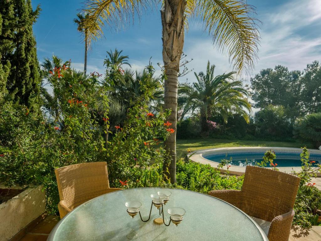 Sun kissed Villa in Albir with Swimming Pool, Foyes Blanques ...
