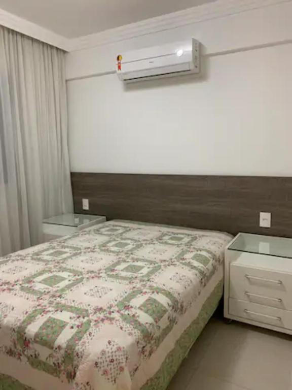  Apartamento Bem localizado Meia Praia excelente