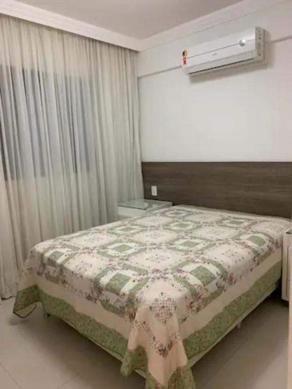  Apartamento Bem localizado Meia Praia excelente