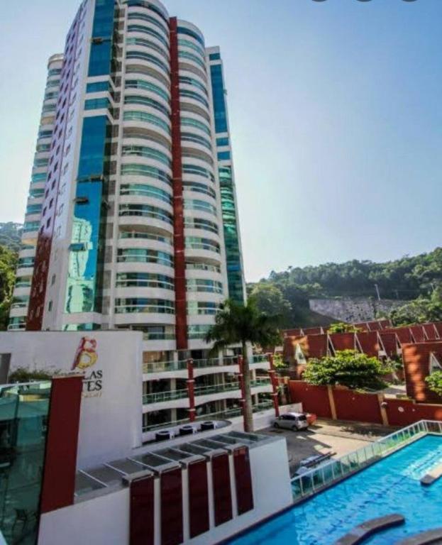  Belíssimo apartamento aos olhos da Big Wheel