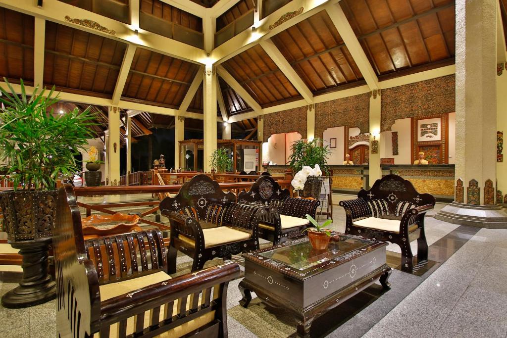 Posezení v ubytování Jayakarta Hotel Lombok