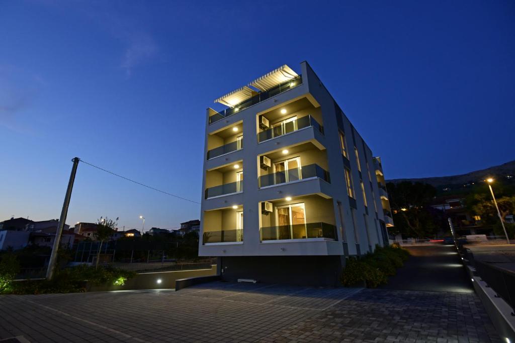Gallery image of Apartments Adriatic in Podstrana