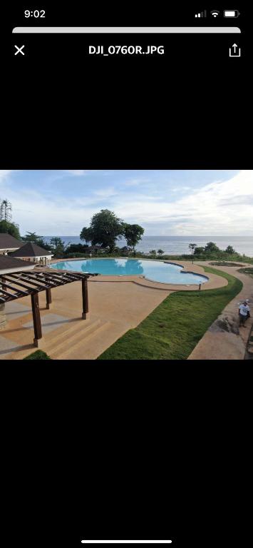 Bazén v ubytování FIG Sunset View Resort nebo v jeho okolí