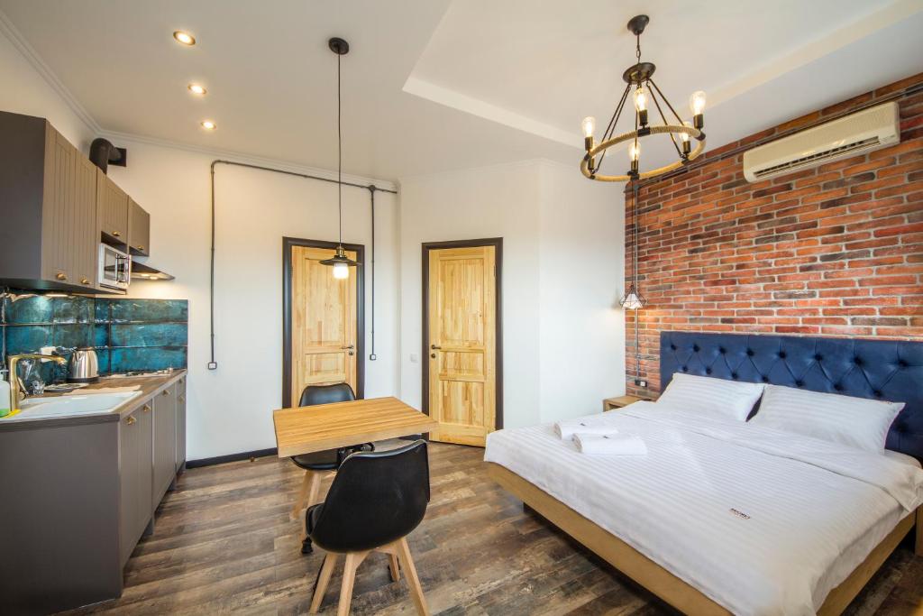 DayFlat Apartments - Loft Studio Apartment - Mykhailivs'ka St, 24V