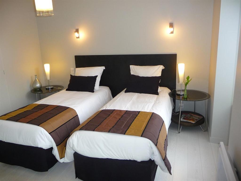 Château de la Galissonnière - Twin Room With Private Bathroom