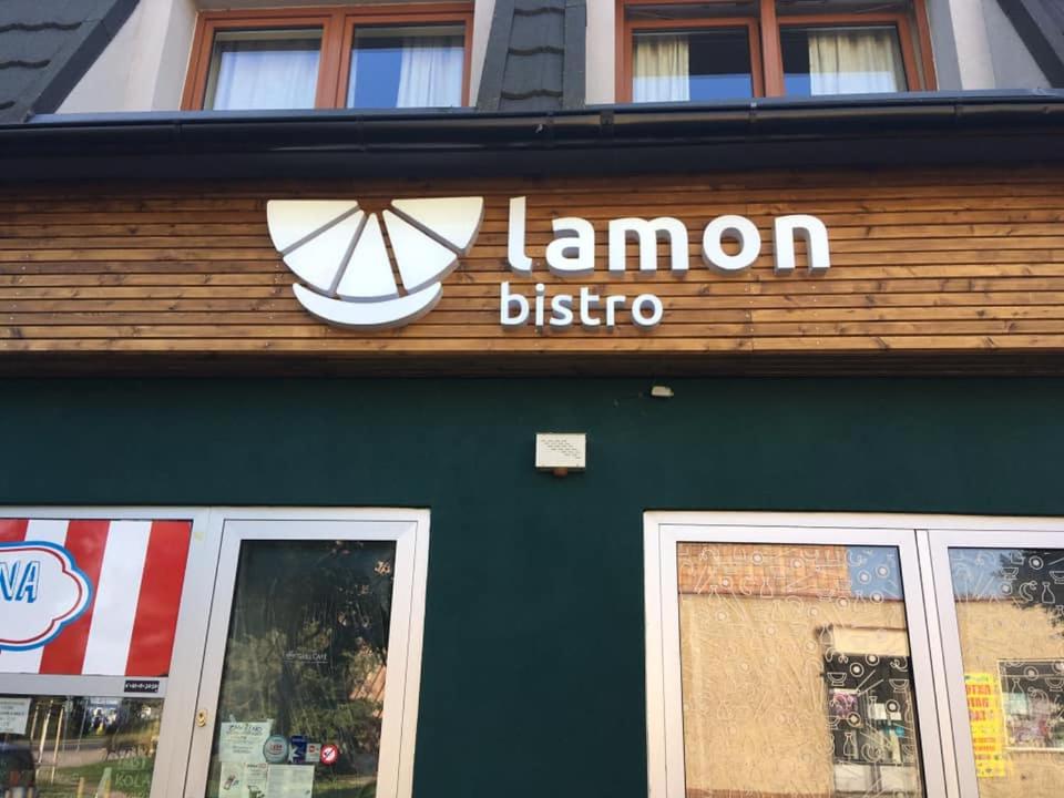 Certifikát, hodnocení, plakát nebo jiný dokument vystavený v ubytování BAILANDO Studio
