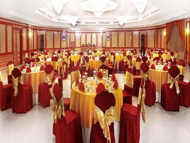Restaurace v ubytování Le Dian Hotel