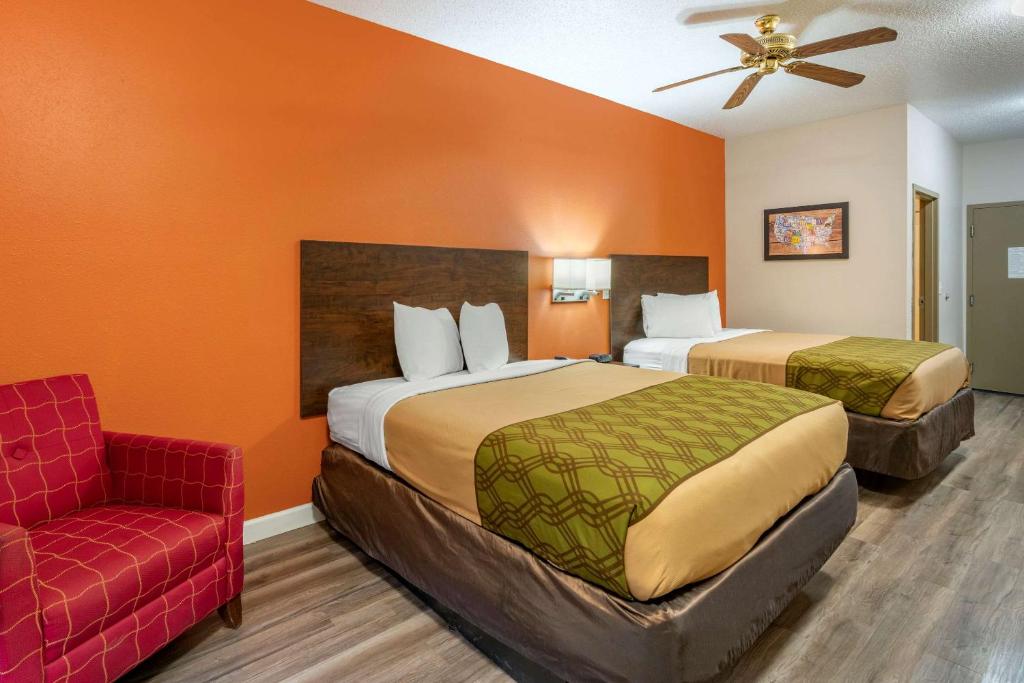 Econo Lodge Inn & Suites - Chambre Queen Avec Deux Lits Queen - Non-fumeur