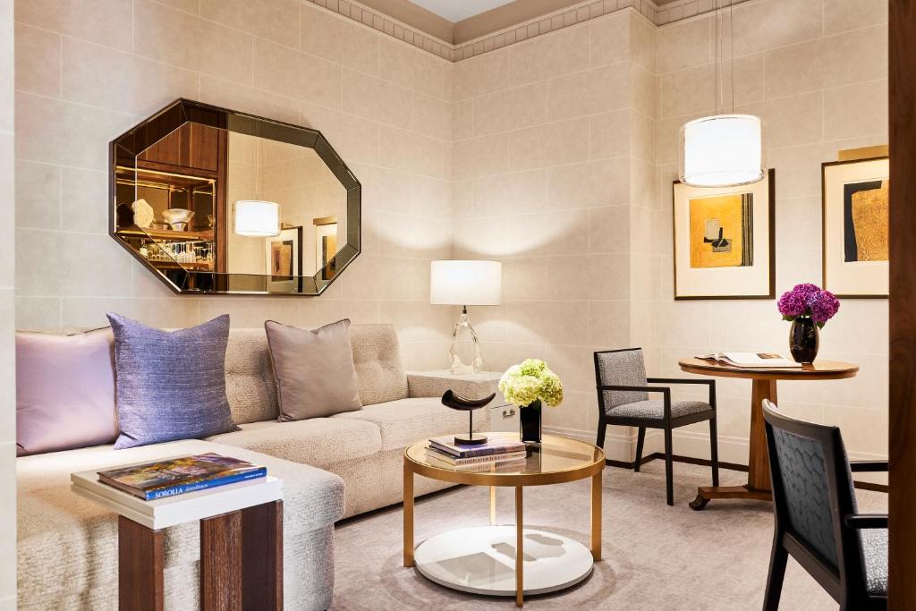 Four Seasons Hotel Madrid - Resim 27