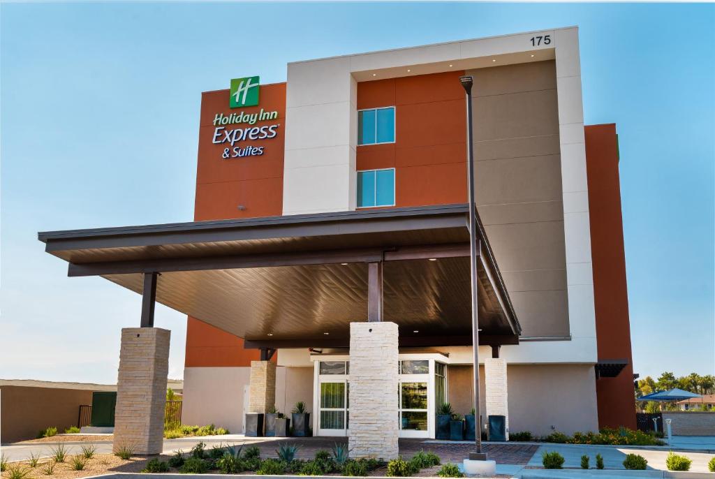 رزرو هتل، Holiday Inn Express & Suites - لاس وگاس - E Tropicana، یک هتل IHG