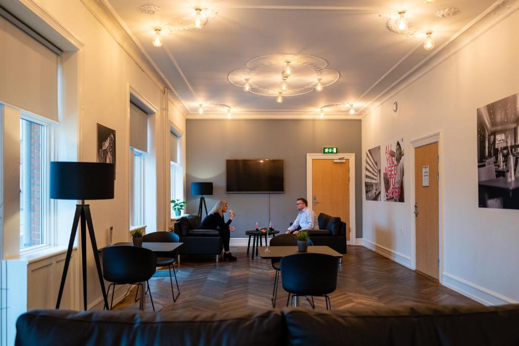 TV a/nebo společenská místnost v ubytování Cabinn Esbjerg