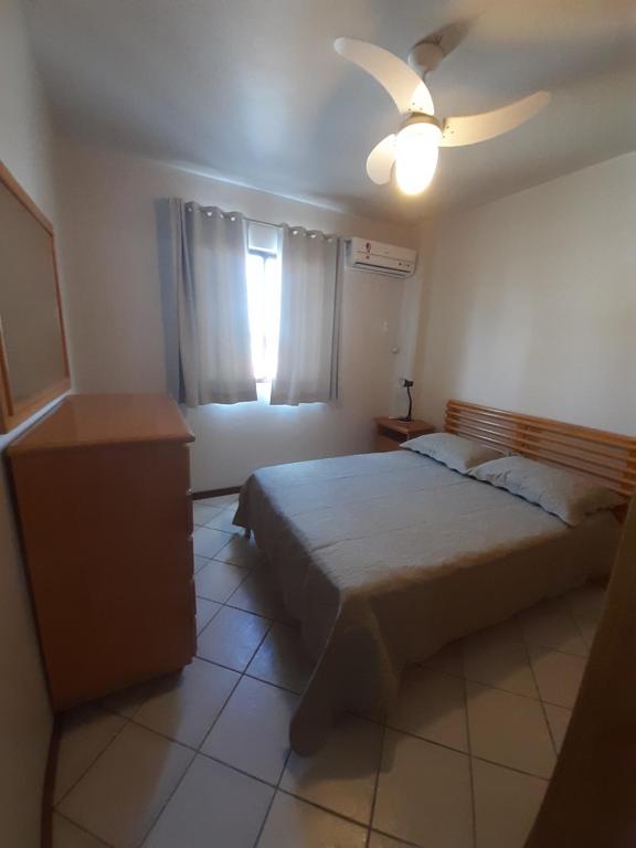  Apartamento com VISTA para o MAR no centro de Bombinhas