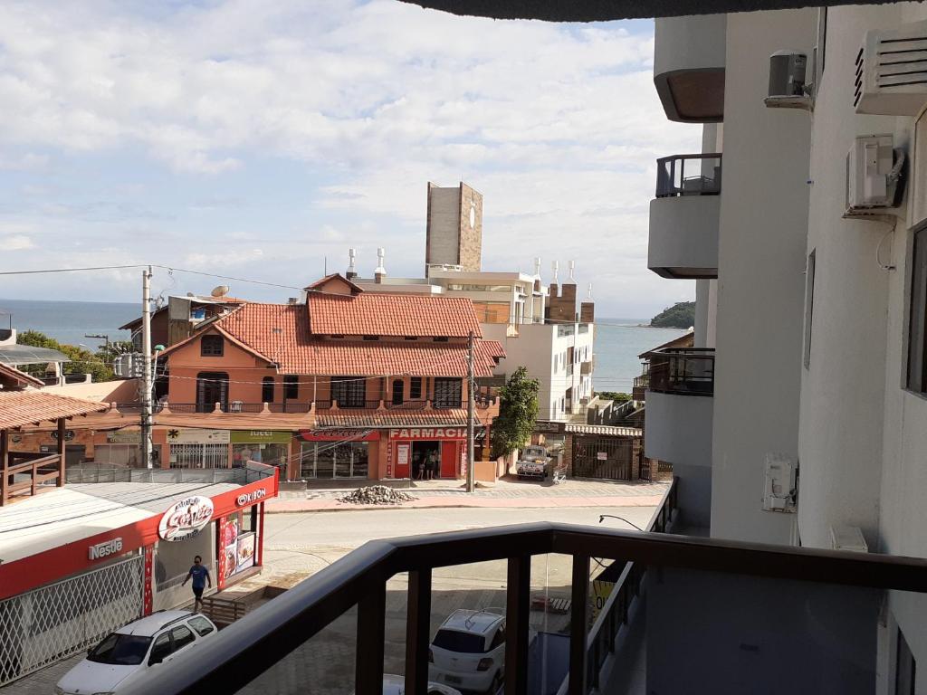  Apartamento com VISTA para o MAR no centro de Bombinhas