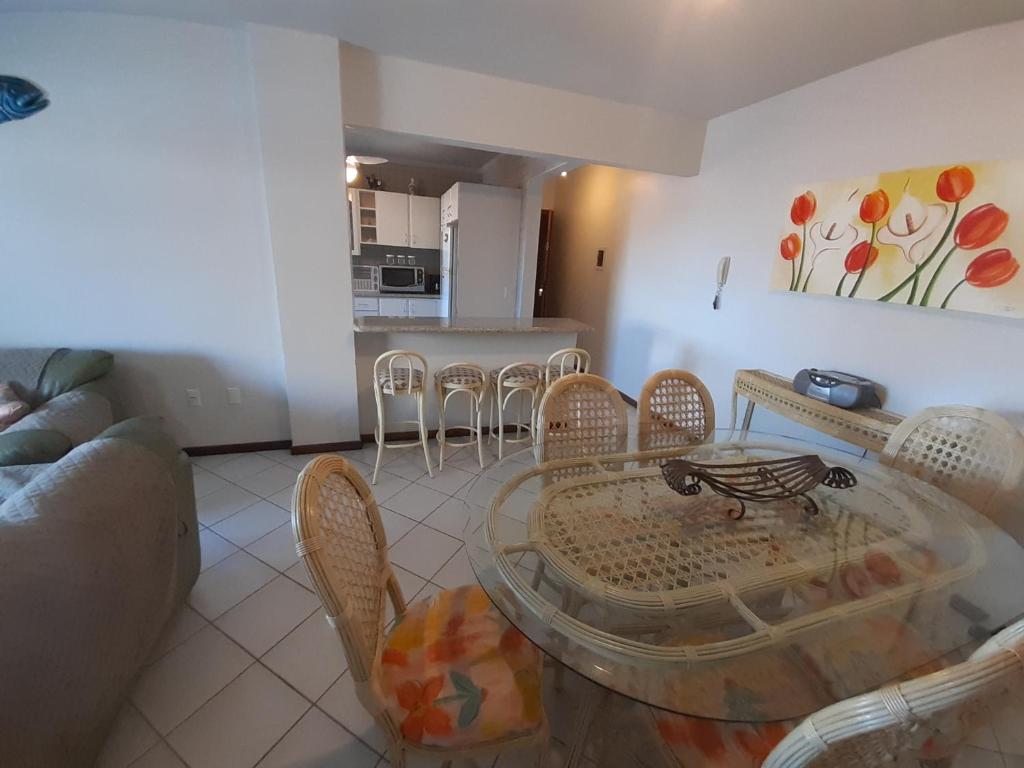  Apartamento com VISTA para o MAR no centro de Bombinhas