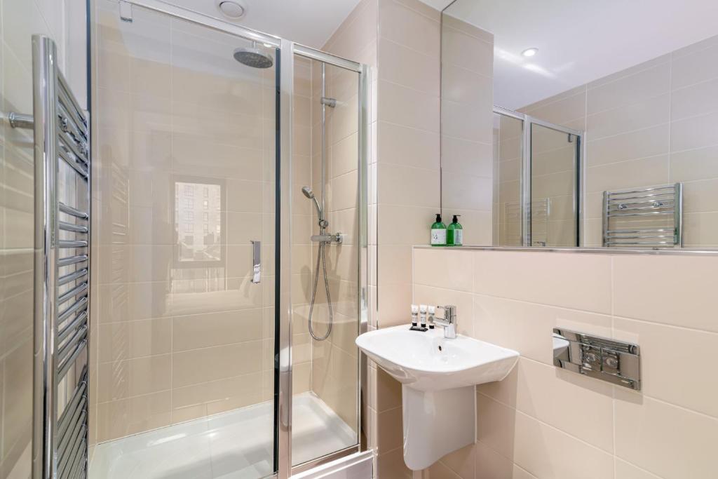 GuestReady - Bright & Modern Apartment w Sunset Views