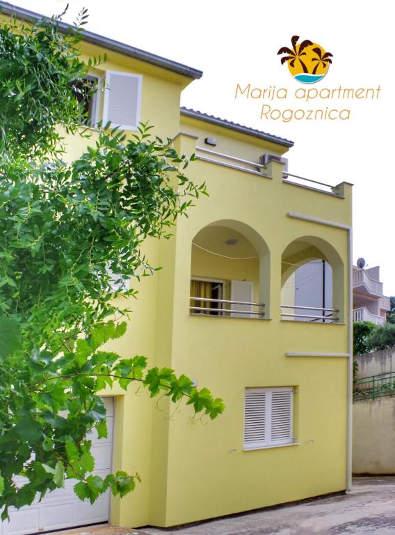 Fotografie z fotogalerie ubytování Apartman Marija Rogoznica v Rogoznici